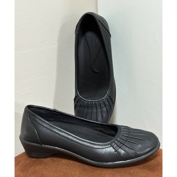 WOMENS COMFORT SLIP ON BLACK CASUAL EVERYDAY SHOES SIZE 8.5M LIGHTWEIGHT - Picture 1 of 9